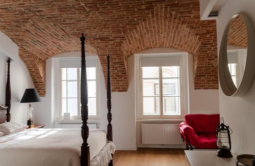 Donji Grad Apartment | Fantabulous Old Town Condo