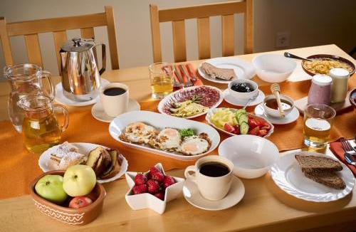 Prevalje House | Farm Stay Gradišnik Peaceful Countryside with Homemade Breakfast