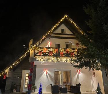 Sumece Ski Chalet | Farmhouse Dženi