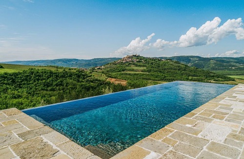 Motovun Villa | Farmhouse Istria - Five Bedroom Villa, Sleeps 10