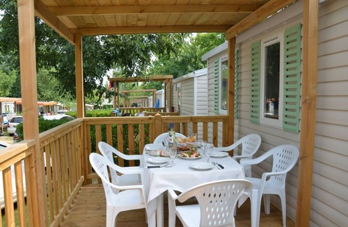 Karigador House | Ferienanlage Park Umag Mobilehome Happy Premium für 7 Personen