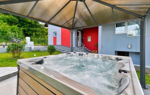 Karlovac Apartment | Ferienhaus Reny
