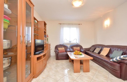 Podgradina House | Five-Bedroom Holiday Home in Posedarje-Podgradina