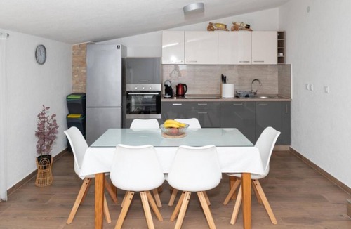 Bogatic Villa | Five Bedroom Villa With Pool