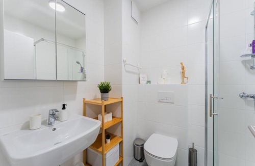 Zagreb Apartment | Flex SelfCheckIns 138 - Zagreb - Bedroom - Parking - Loggia