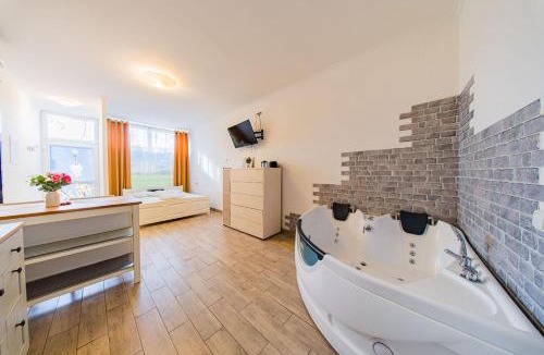 Zagreb Apartment | Flex SelfCheckIns 196 - Zagreb - Studio - Jacuzzi
