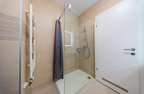 Novi Zagreb Apartment | Flexible SelfCheckIns Zagreb 271 - 2 Bedroom Apartment - Loggia - Parking