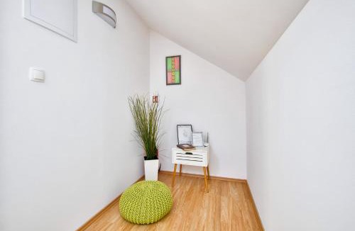 Krizevci Apartment | Florek & Florica Apartment