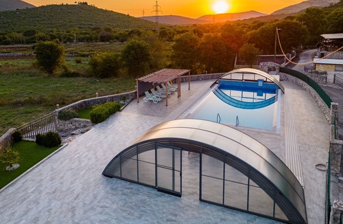 Trolokve Villa | Flying Stars - Luxury Stone Villa, Family-friendly, near Split and Trogir