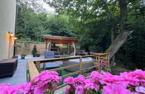 Veprinac Apartment | Forest Home Lullula Spa Retreat