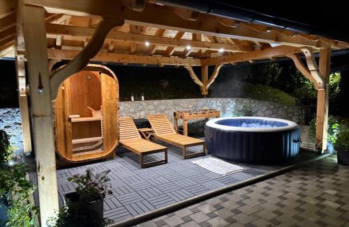 Bosiljevo Ski Chalet | Forest house Niko