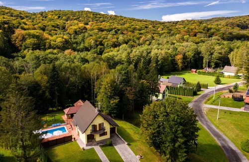 Brestovac Villa | Forest house with jacuzzi, sauna, pool, barbecue, and kids’ playground