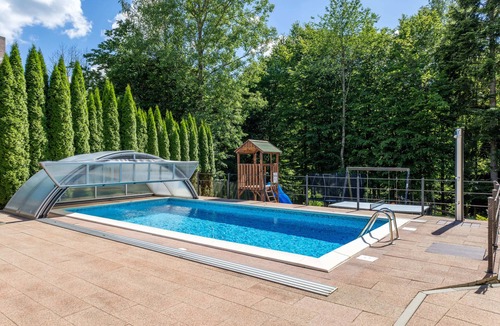 Brestovac Villa | Forest house with jacuzzi, sauna, pool, barbecue, and kids’ playground