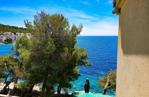 Primosten Burnji Apartment | Four-bedroom apartment near beach Bilo (Primošten) (A-4176-c)