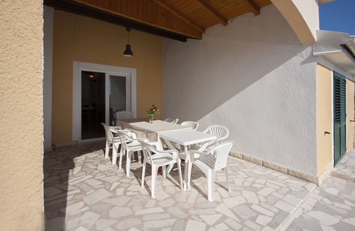 Brodarica Apartment | Four-bedroom apartment with terrace and sea view Brodarica, Šibenik (A-5736-b)