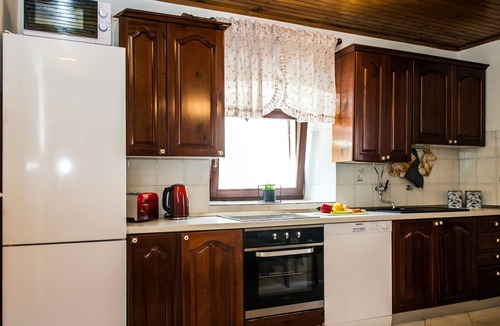 Kastel Stafilic Apartment | Four bedroom apartment with balcony Kaštel Štafilić, Kaštela (A-10264-a)