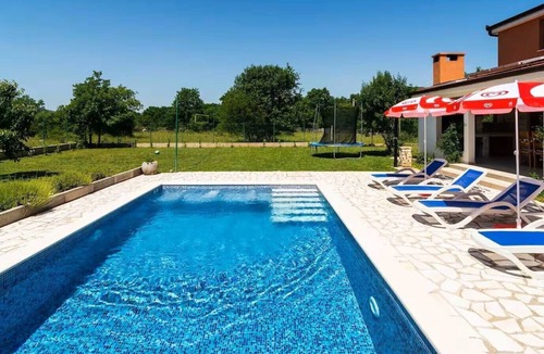 Sinj House | Four Bedroom Holiday Home