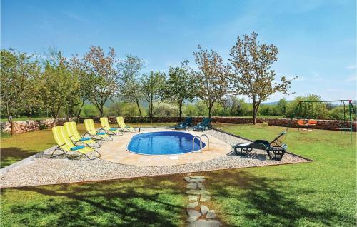 Lecevica House | Four-Bedroom Holiday Home In Lecevica