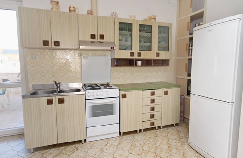 Supetar Apartment | Four-room apartment with terrace and sea view Supetar, Brač (A-6040-a)