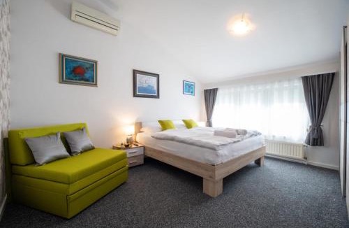 Novi Zagreb Bed & Breakfast | Four Roses