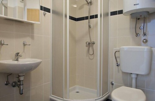 Porec Apartment | Fully equipped apartment in a top location in Porec, 50 meters from the beach, pets are welcome