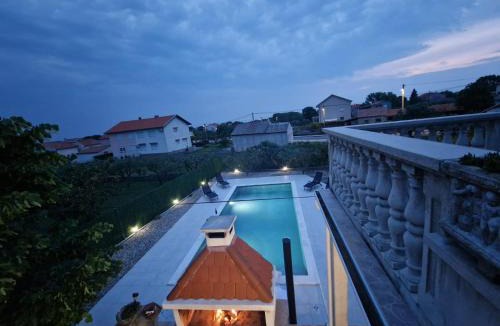 Policnik House | Gabriella House