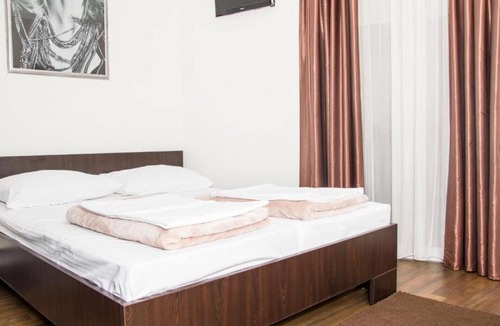 Capljina House | Gateway to Herzegovina’s Heritage - Standard Twin Room