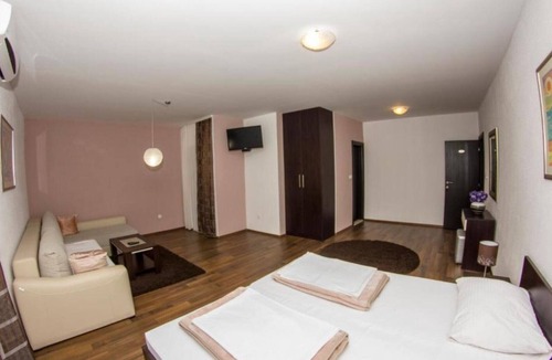 Capljina House | Gateway to Herzegovina’s Heritage - Superior Double Room with extra bed 122