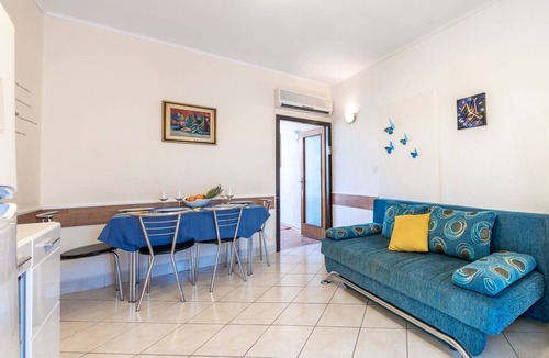 Gornji Kono Apartment | Geräumige Ferienwohnung mit eigener Terrasse by Interhome