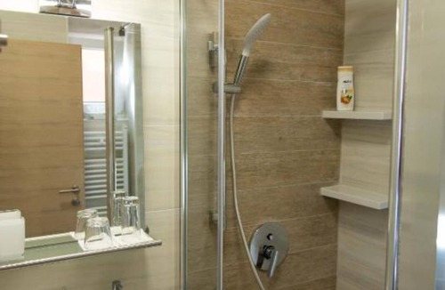 Daruvar Apartment | Ginko Rooms - One Bedroom Apartment With Sauna And Hot Tub (A7)