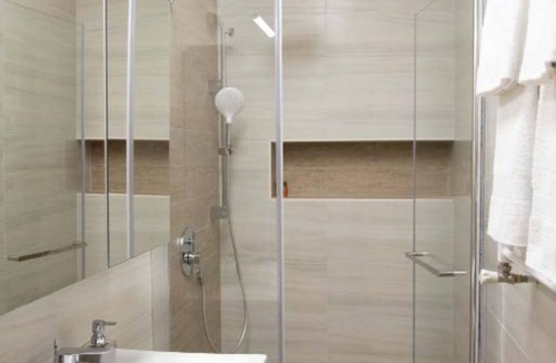 Daruvar House | Ginko Rooms - Triple Room With Private Bathroom (A3)
