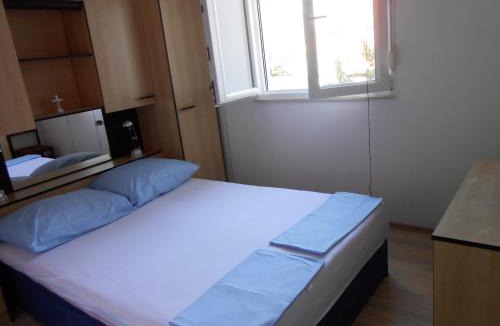 Okrug Donji Apartment | Gogi apartman