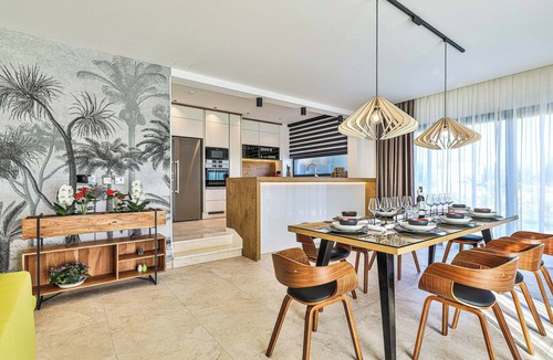 Seget Donji Villa | Gold-villa near Split-private pool & rooftop Jacuzzi