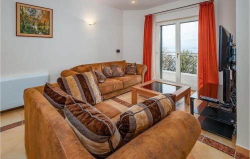 Donji Kraj Apartment | Gorgeous Apartment In Moscenicka Draga