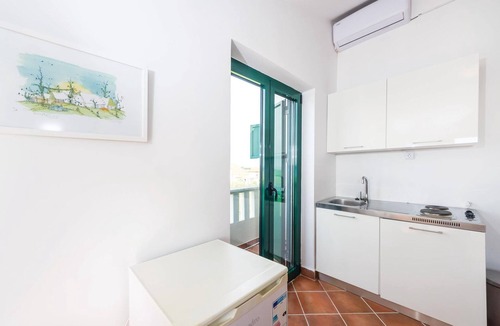 Privlaka Apartment | Gorgeous apartment in Privlaka with WiFi
