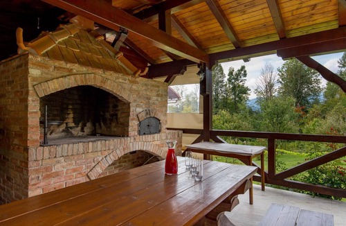 Vrbovsko Apartment | Gorgeous apartment in Vrbovsko with sauna