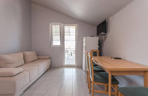 Kakma Apartment | Gorgeous apartment in Kakma with WiFi