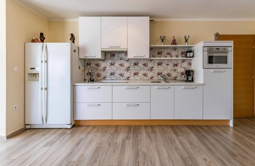 Liznjan Apartment | Gorgeous apartment in Liznjan