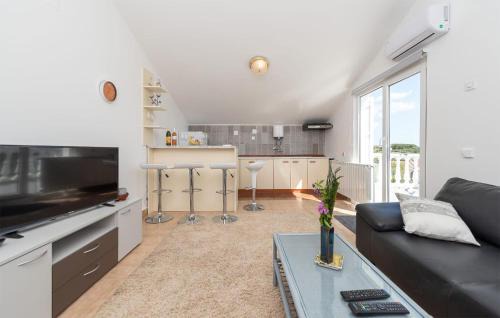Potocnica Apartment | Gorgeous Apartment In Potocnica With Wifi