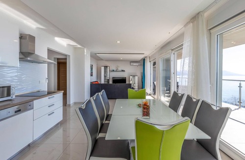 Povile Apartment | Gorgeous apartment in Povile with WiFi