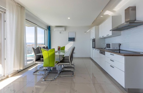 Povile Apartment | Gorgeous apartment in Povile with WiFi