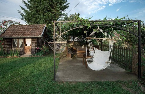 Gornji Bogicevci House | Gorgeous home in Gornji Bogicevci with sauna
