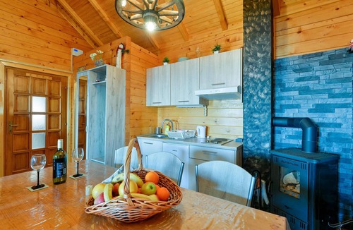 Krapinske Toplice House | Gorgeous home in Krapinske Toplice with WiFi