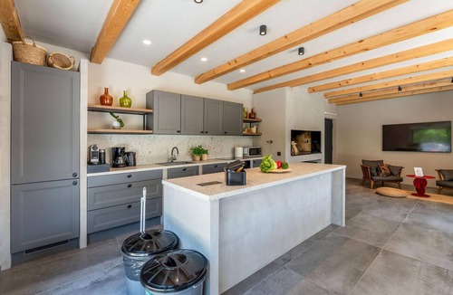 Biograd na Moru House | Gorgeous home in Biograd na moru with sauna