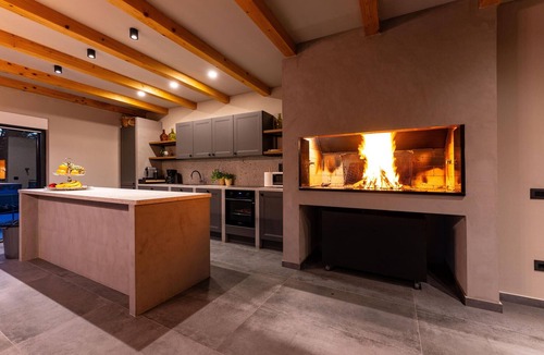Biograd na Moru House | Gorgeous home in Biograd na moru with sauna
