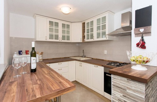 Citluk House | Gorgeous home in Bajagic