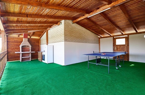 Klostar Ivanic House | Gorgeous home in Beslinec