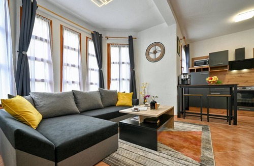 Klostar Ivanic House | Gorgeous home in Beslinec
