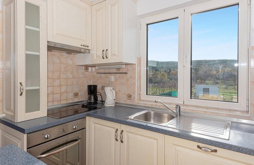 Sibenik House | Gorgeous home in Dubrava
