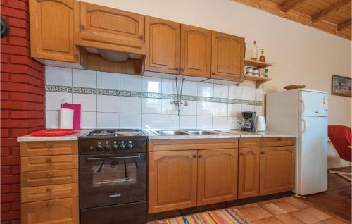 Skradin House | Gorgeous Home In Dubravice-Skradin With Wifi